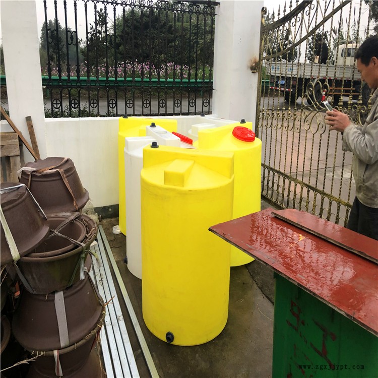 帶計量泵劑塑料攪拌桶 甬誠10噸帶攪拌加桶 配攪拌機化工容器劑桶