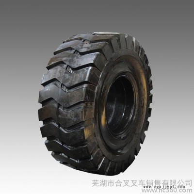 合叉叉車(chē)**  叉車(chē)輪胎供應(yīng)