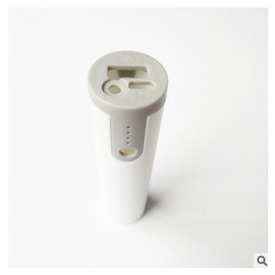 移動(dòng)電源外殼套料 一節(jié)圓柱移動(dòng)電源塑膠套料定制注塑廠家直銷