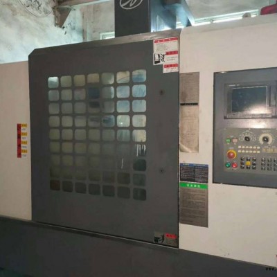 機械廠急售二手江南JN-VM1060立式加工中心二手加工中心機械手刀庫